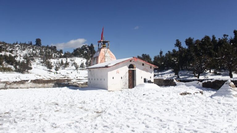 Tarakund Lake in Pauri Garhwal