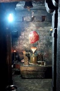 Paithani rahu temple